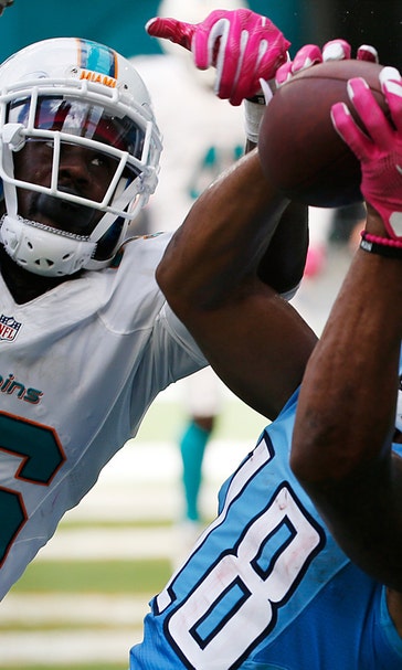 Dolphins struggle on offense despite big plays in loss to Titans